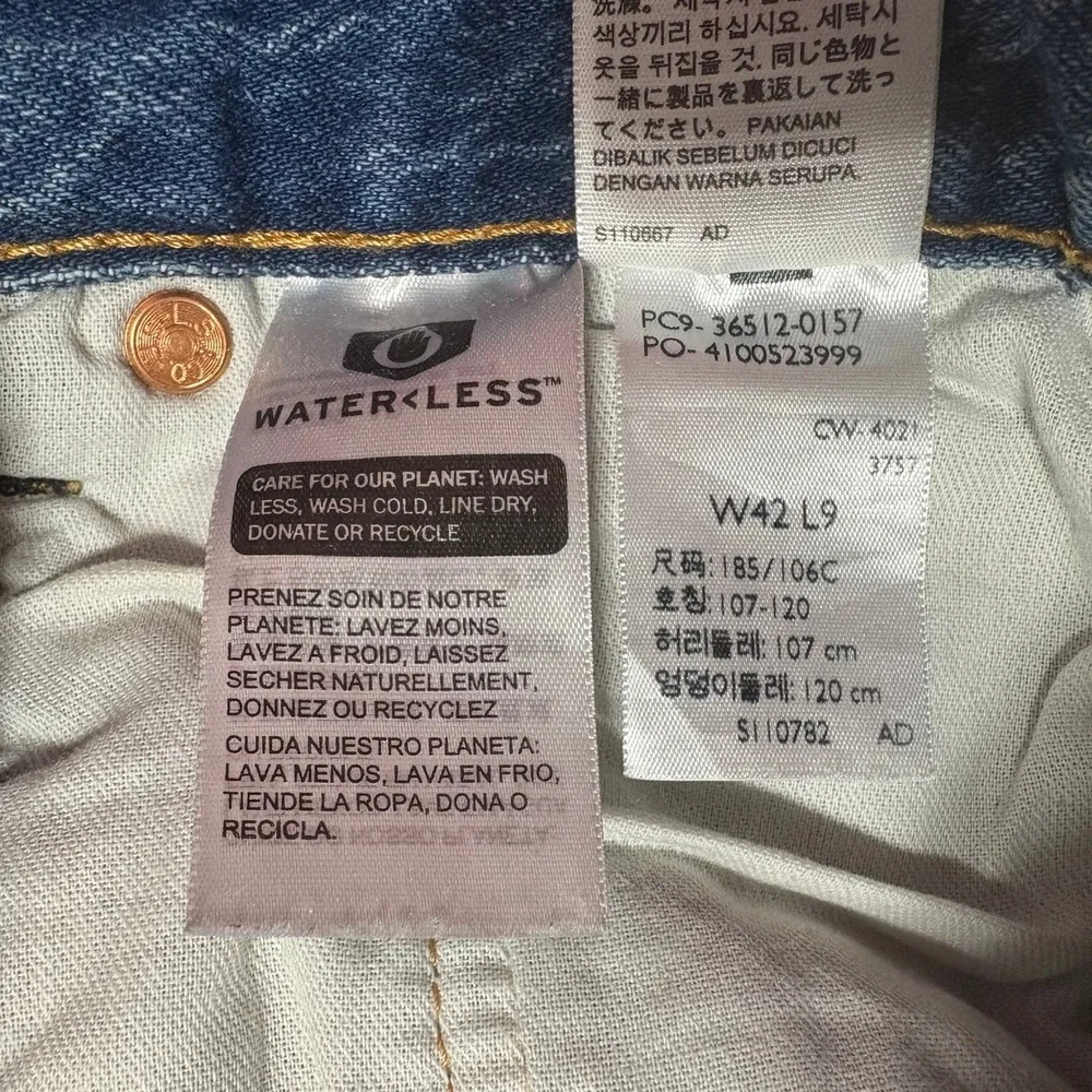 Levi's 501 Denim Jean‎ Shorts Mens 42 Blue Distressed Button Fly Bermuda Jorts